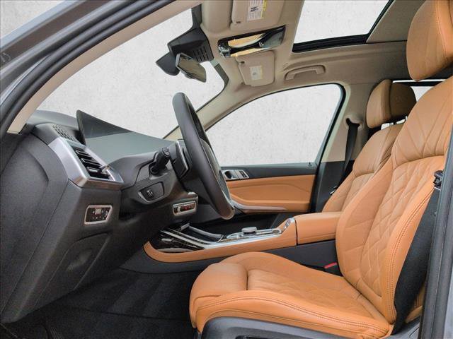 Used 2023 BMW X7 xDrive40i w/ Premium Package image 17