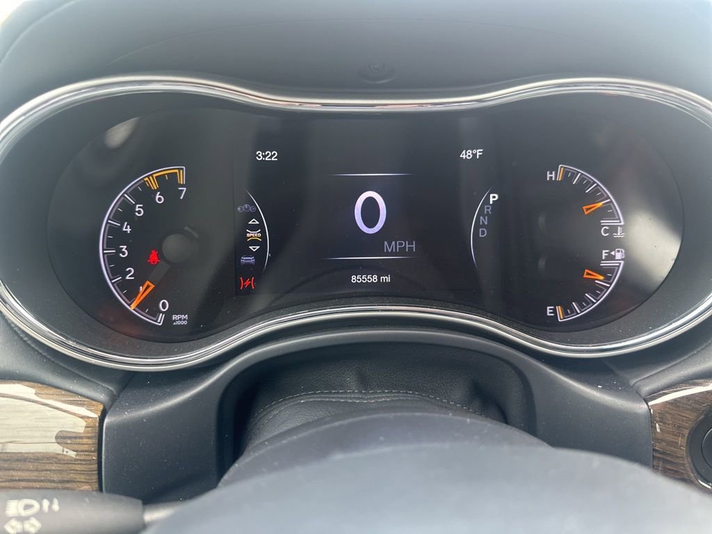 Used 2018 Jeep Grand Cherokee Summit AWD/4WD image 12