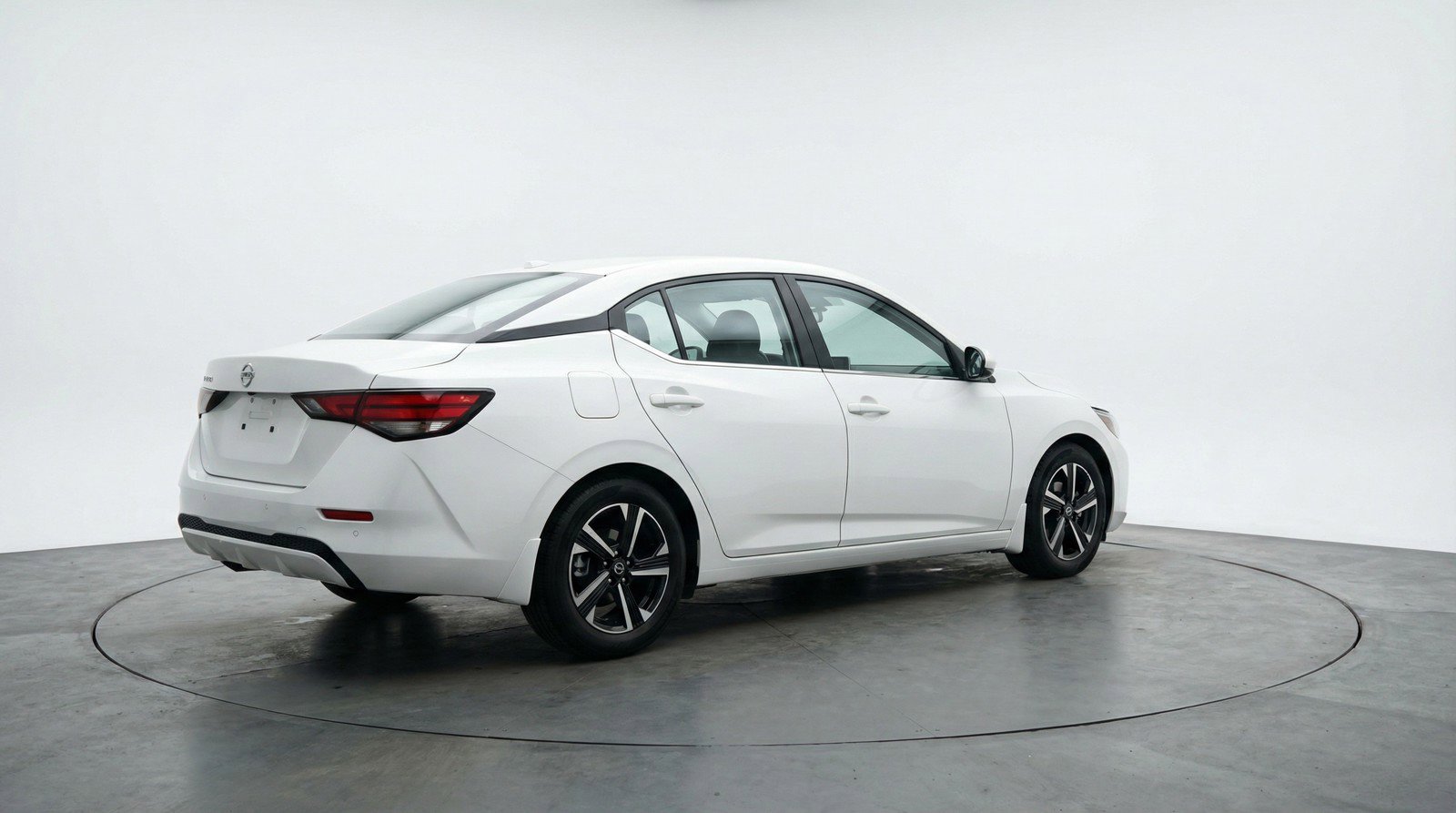 Used 2025 Nissan Sentra SV image 9