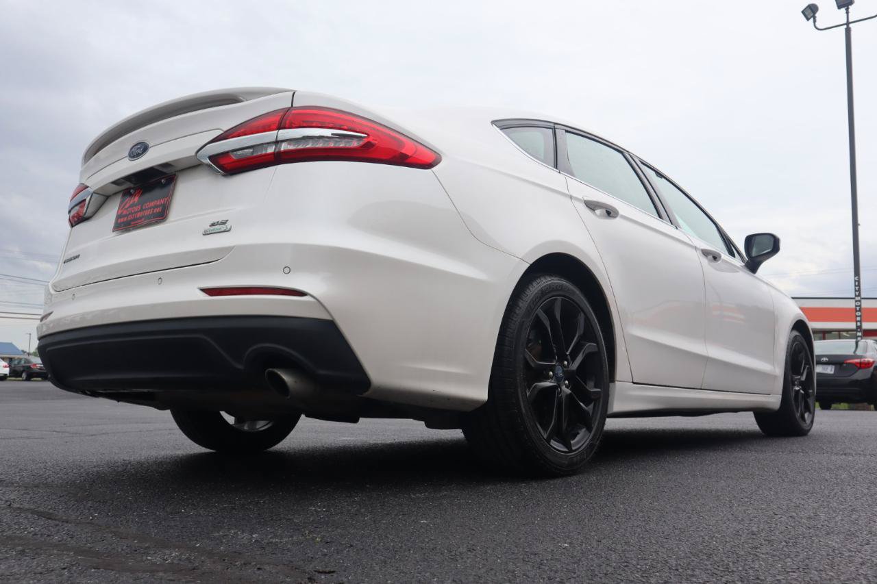 Used 2019 Ford Fusion SE w/ Equipment Group 151A FWD image 20