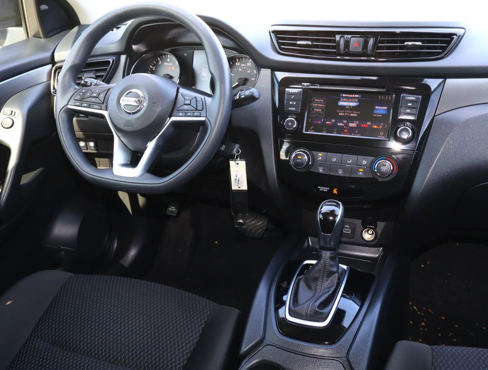 Used 2021 Nissan Rogue Sport S image 10