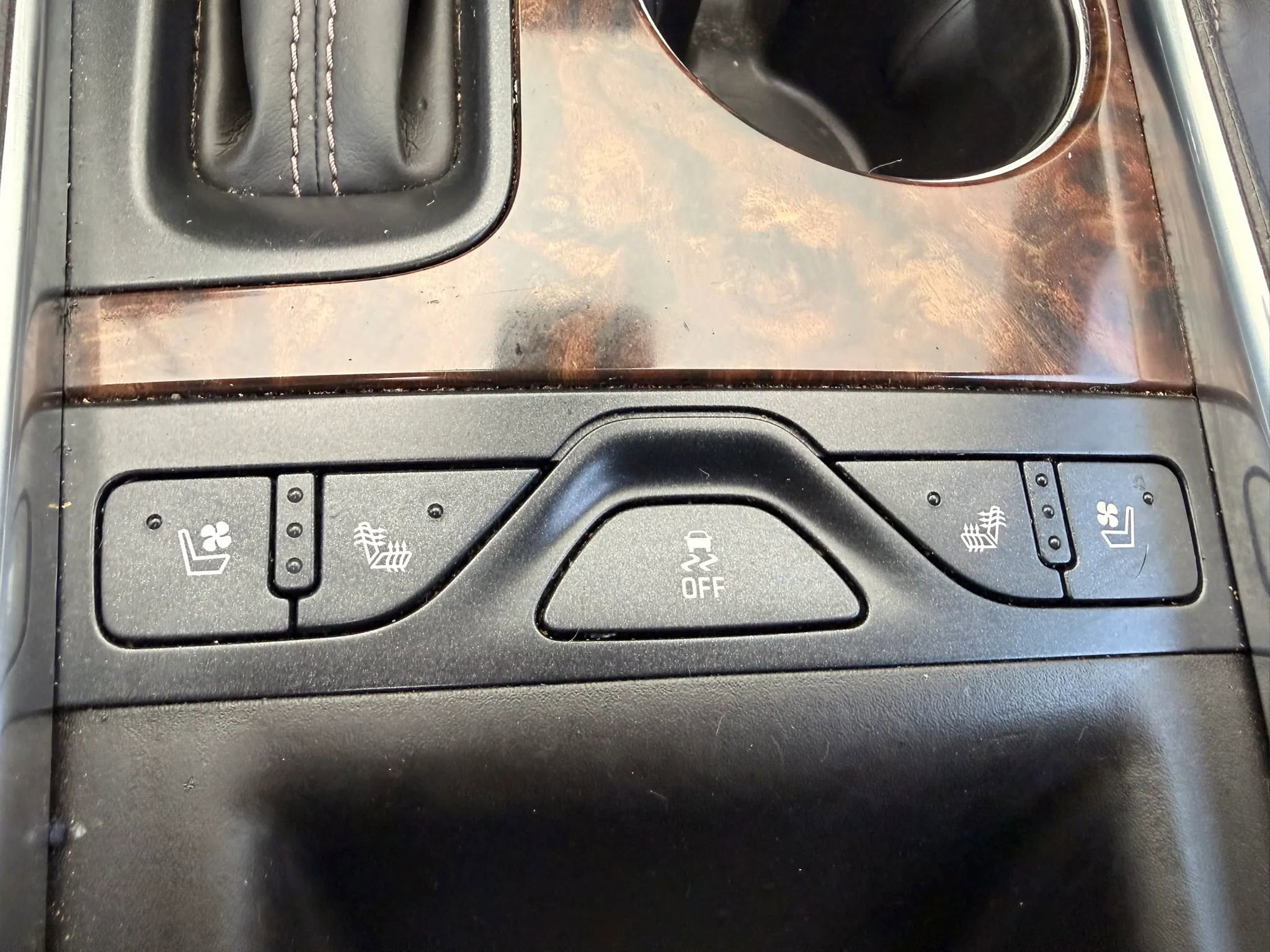 Used 2015 Chevrolet Impala LTZ FWD image 44