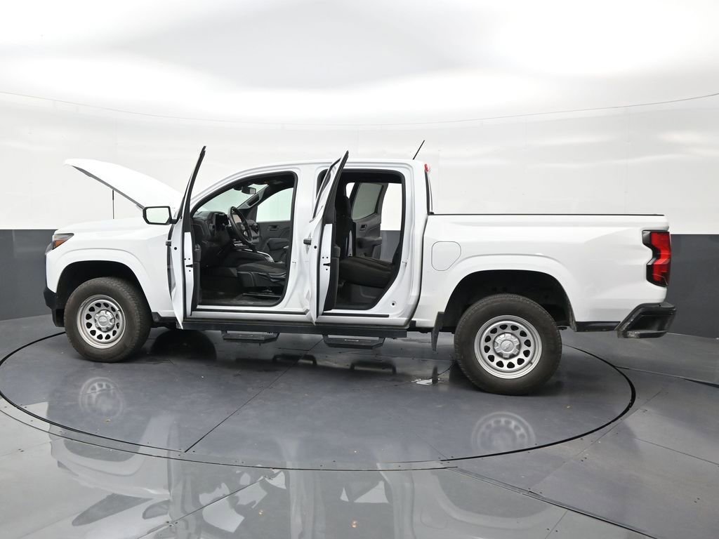 Used 2024 Chevrolet Colorado W/T w/ WT Convenience Package RWD image 30
