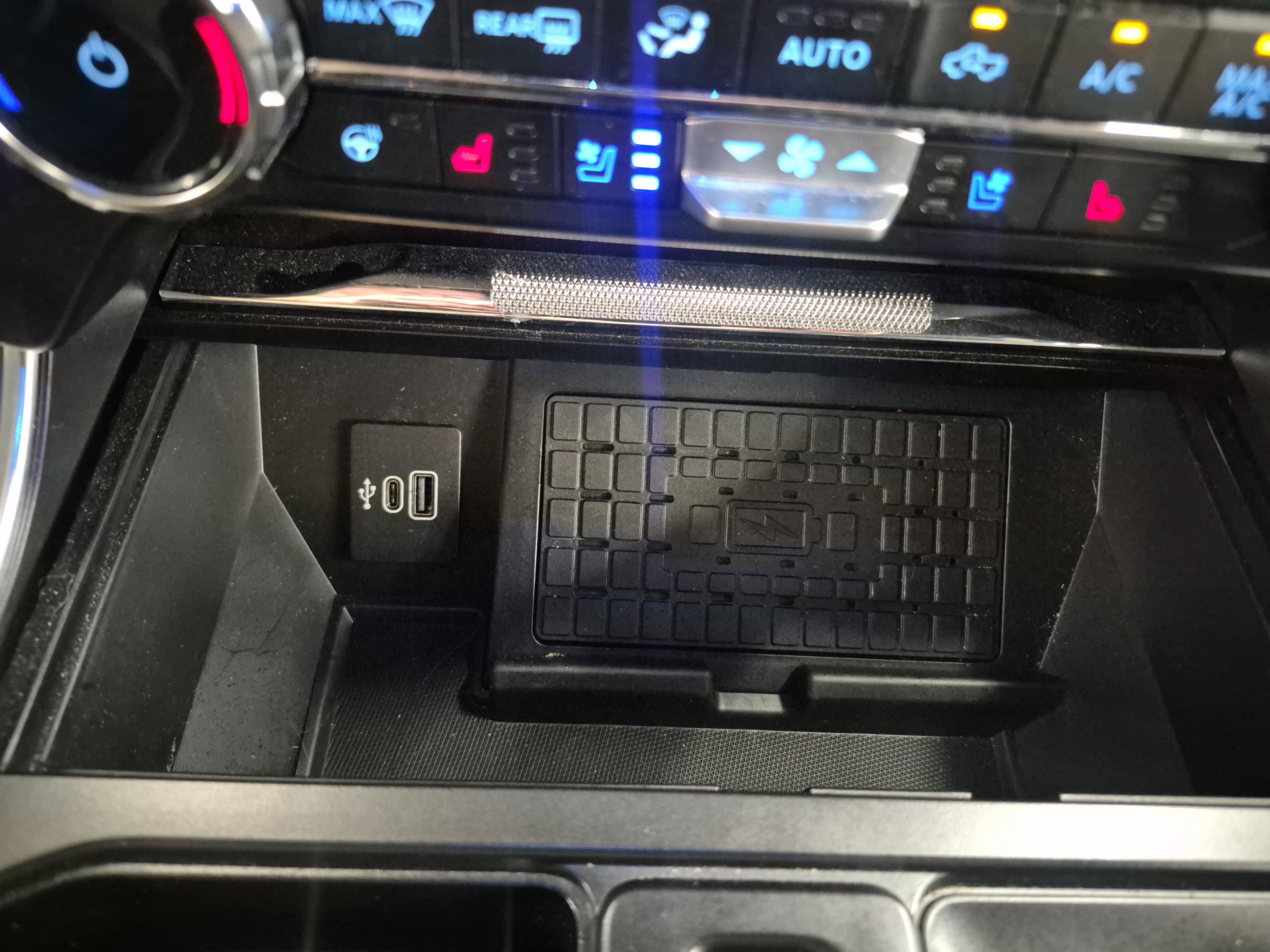 Certified 2025 Ford F150 Platinum AWD/4WD image 36