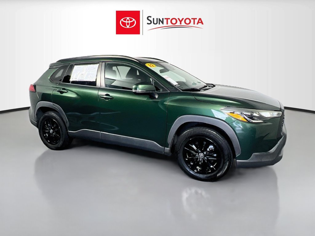 Used 2022 Toyota Corolla Cross LE w/ Moonroof Package FWD image 1