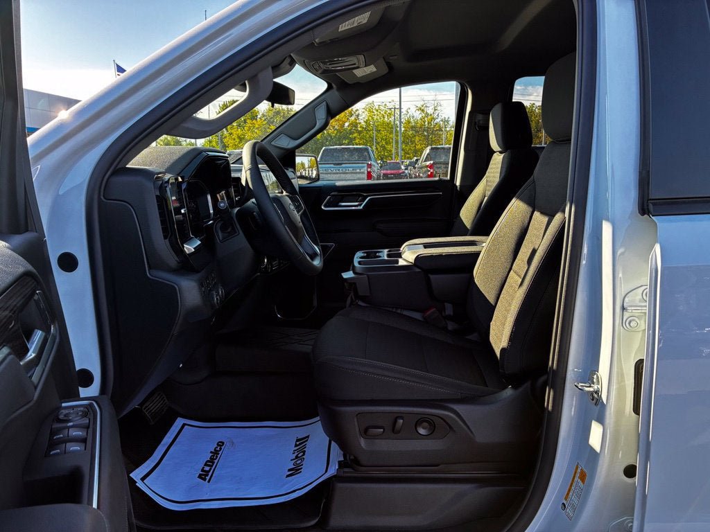 New 2026 Chevrolet Silverado 1500 RST w/ RST Select Package AWD/4WD image 5