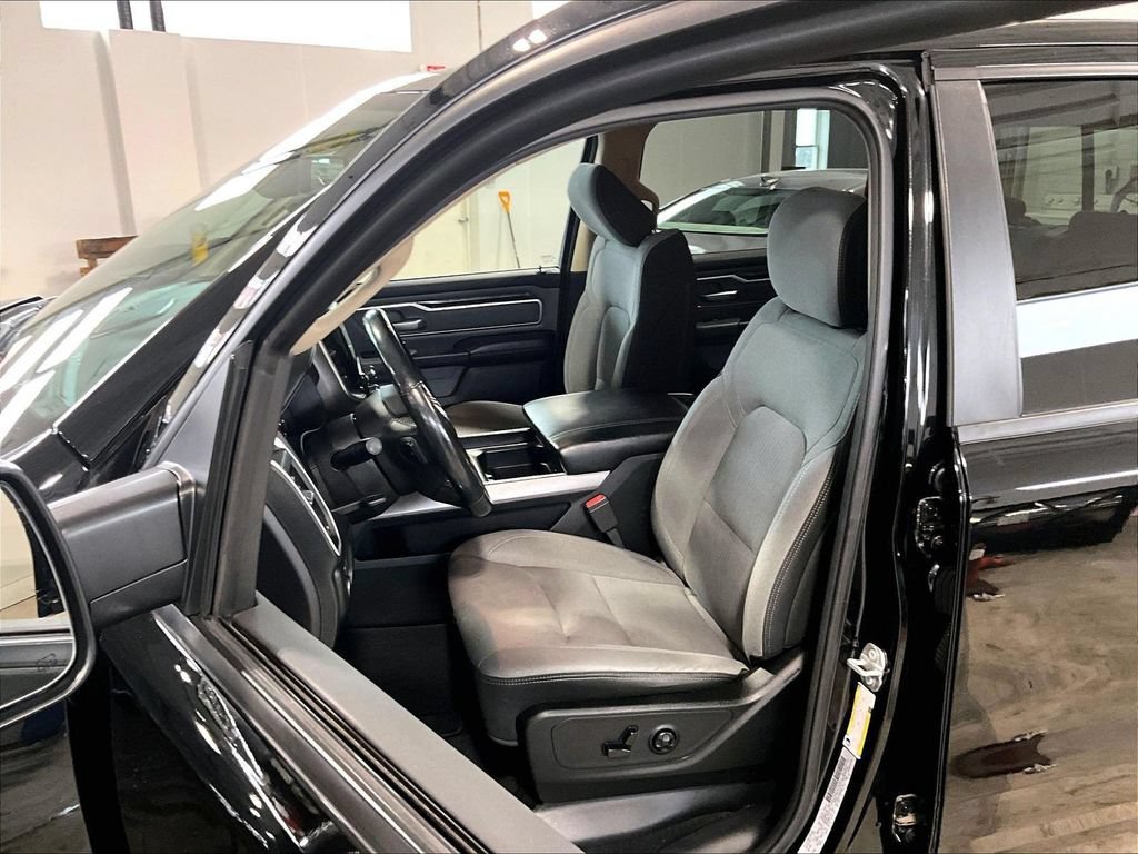 Used 2019 RAM 1500 Big Horn AWD/4WD image 10