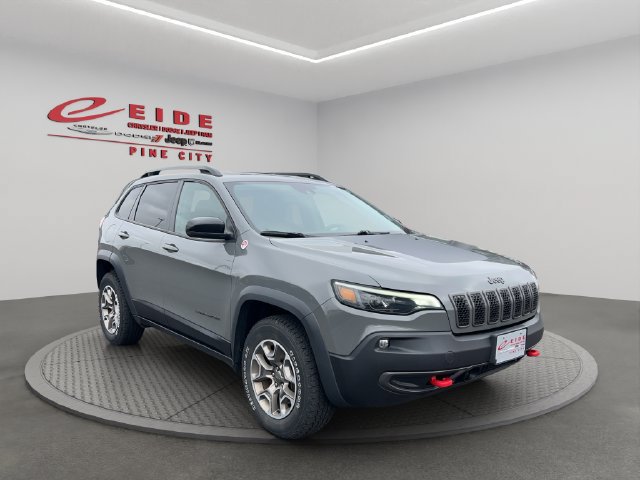 Used 2022 Jeep Cherokee Trailhawk w/ Sun, Sound & Nav Group AWD/4WD image 12