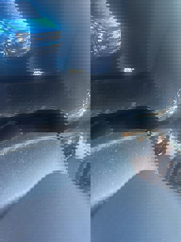 Used 2022 Ford F150 Lariat image 7