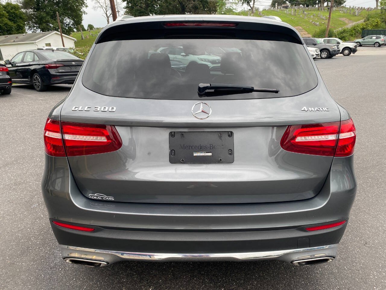 Used 2016 Mercedes-Benz GLC 300 4MATIC image 4