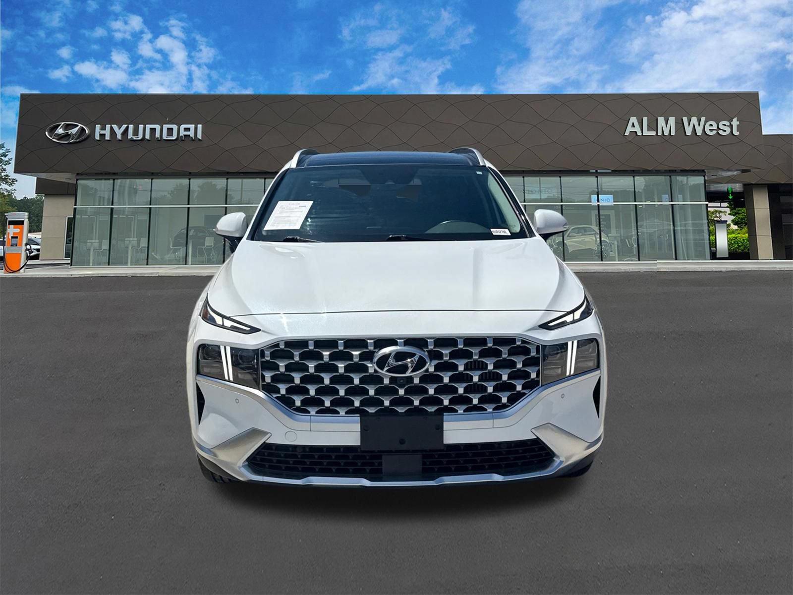 Used 2022 Hyundai Santa Fe Limited w/ Cargo Package AWD/4WD image 2