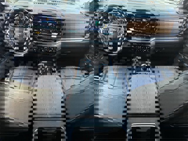 Used 2024 Chevrolet Silverado 1500 High Country w/ High Country Premium Package image 12