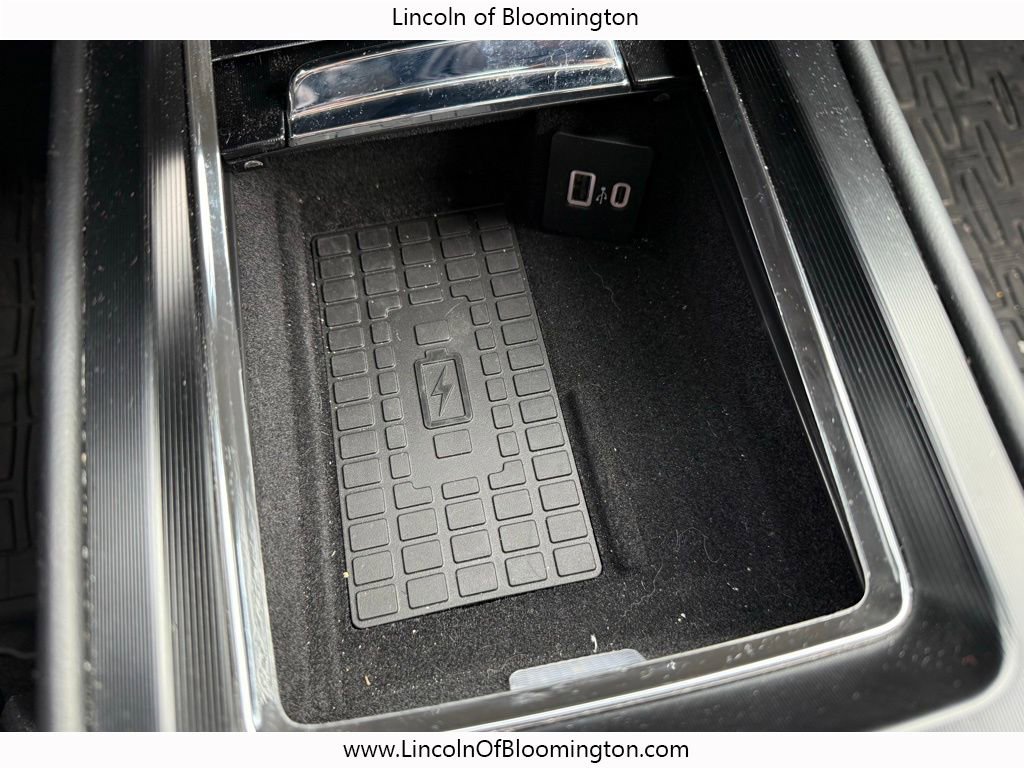 New 2025 Lincoln Corsair Reserve w/ Towing Package image 26