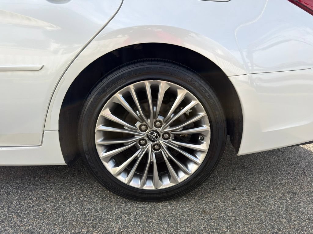 Used 2019 Toyota Avalon Limited w/ All Weather Liner Package FWD image 40