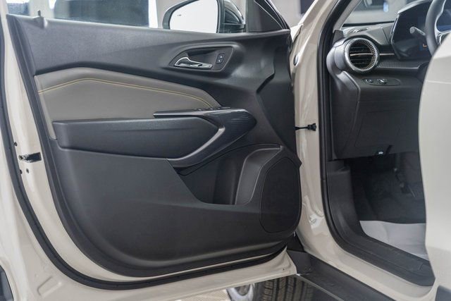 New 2026 Chevrolet Trax ACTIV w/ Sunroof Package image 39