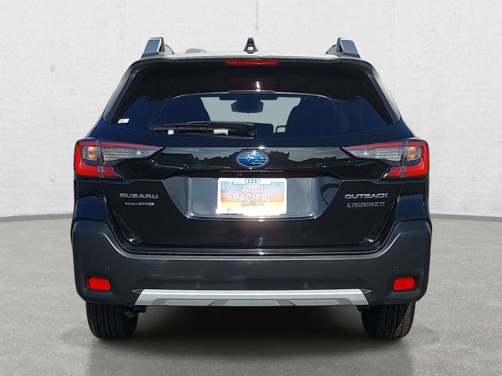 Used 2023 Subaru Outback Touring XT w/ Tech Package 2 AWD/4WD image 6