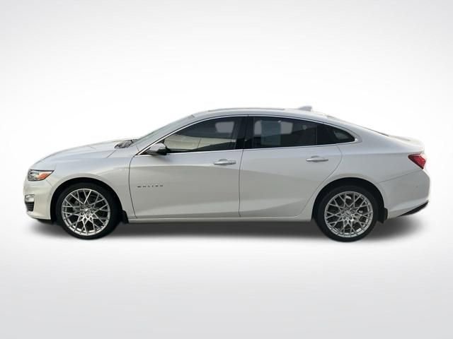 Used 2019 Chevrolet Malibu Premier w/ Sun and Wheel Package image 4