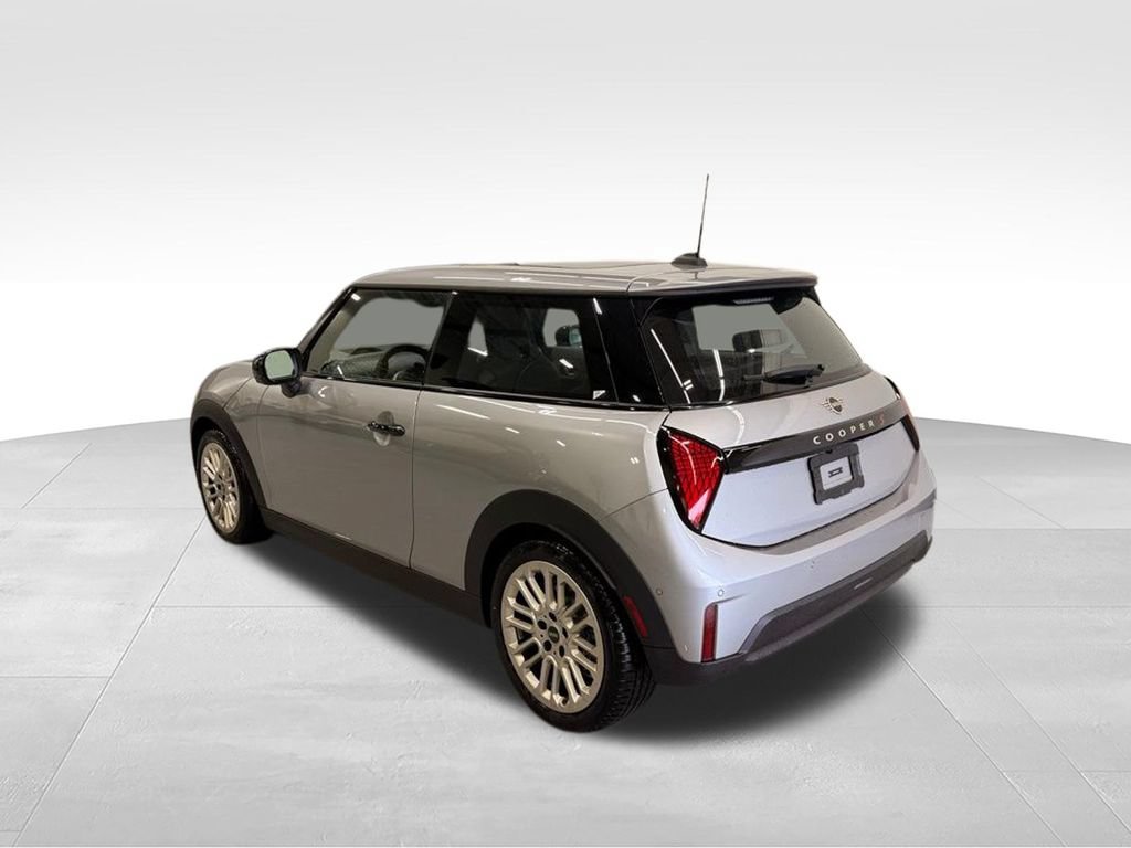 Used 2025 MINI Cooper S FWD image 3