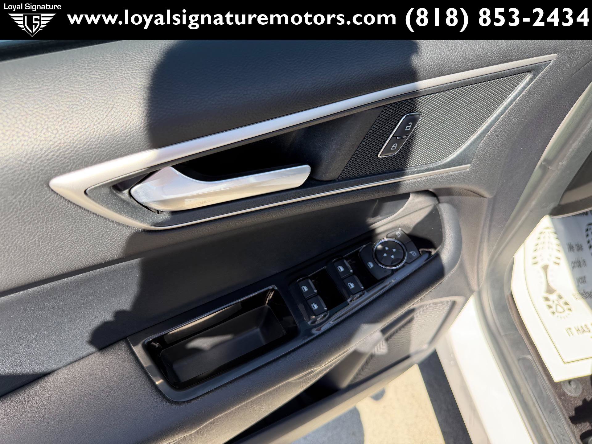 Used 2019 Ford Edge SEL w/ Equipment Group 201A FWD image 24