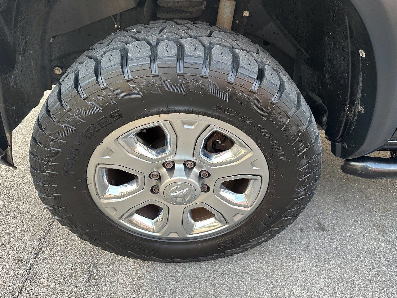 Used 2018 RAM 2500 Tradesman w/ Chrome Appearance Group image 5