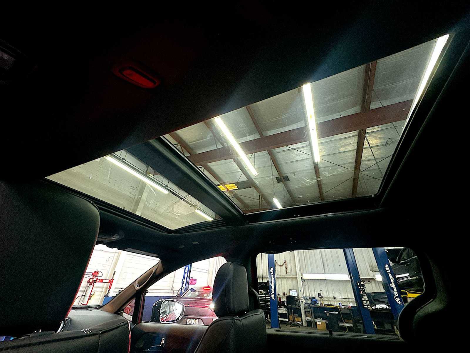 New 2026 Chrysler Pacifica Select w/ S Appearance Package image 16