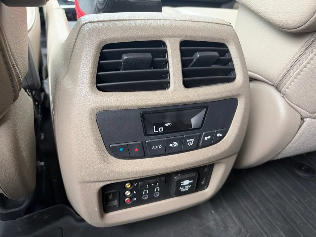 Used 2018 Honda Pilot Touring image 24