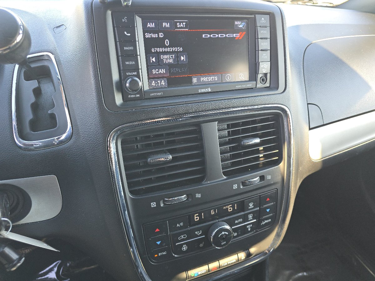 Used 2018 Dodge Grand Caravan GT FWD image 28