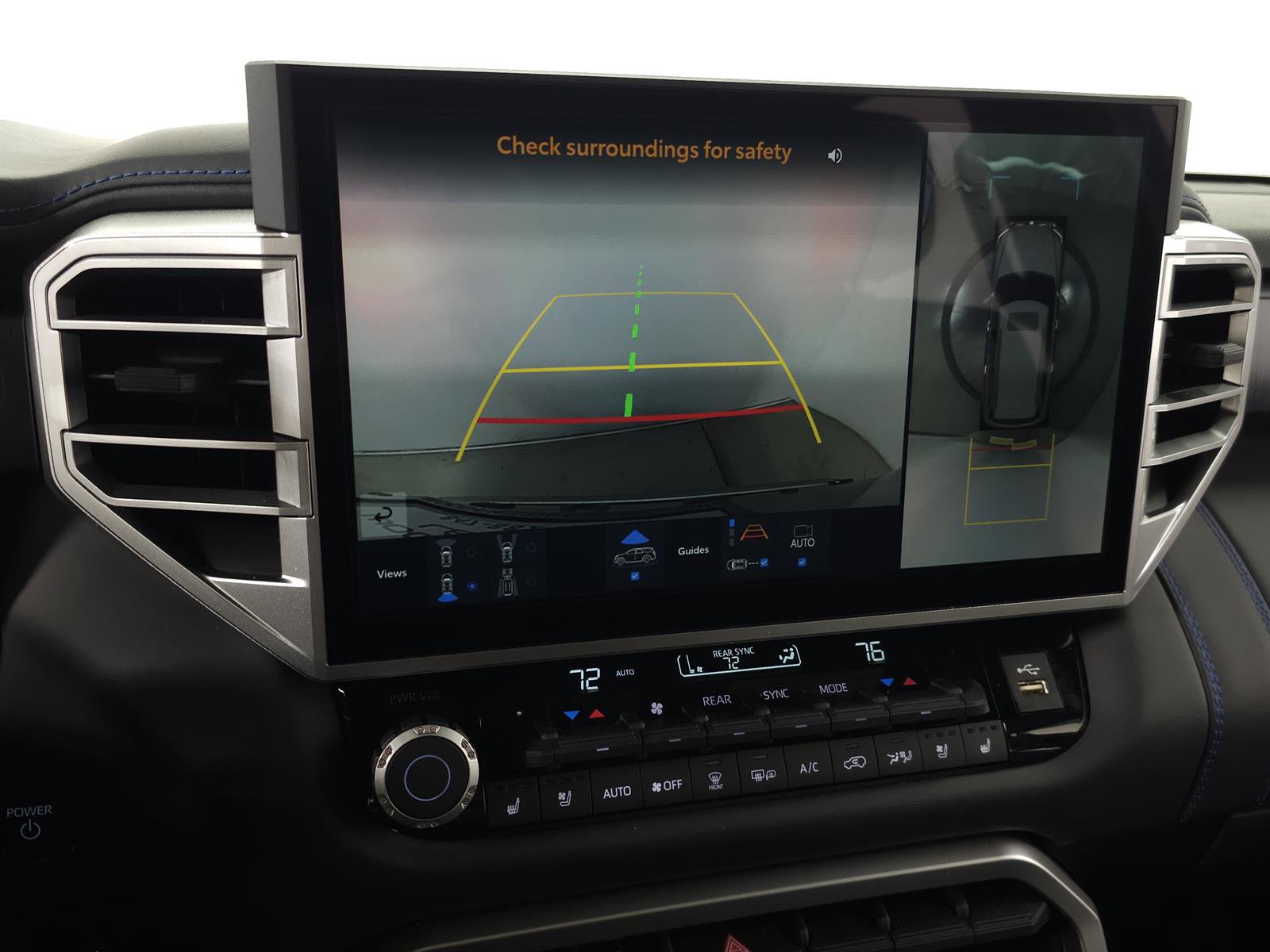 Used 2025 Toyota Sequoia Platinum image 32