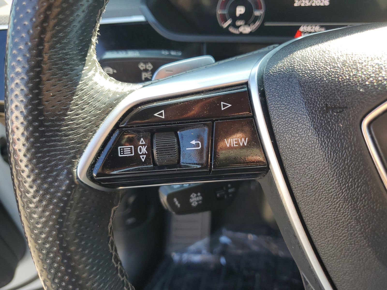 Used 2023 Audi e-tron S Premium Plus image 30