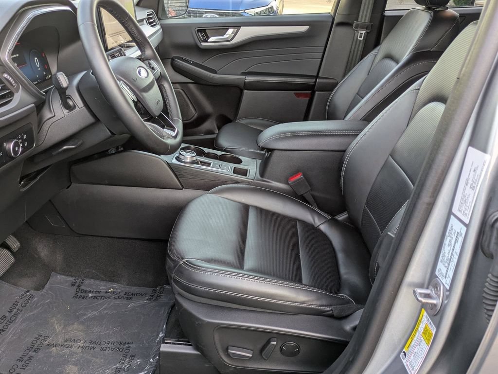 Used 2023 Ford Escape Platinum AWD/4WD image 10