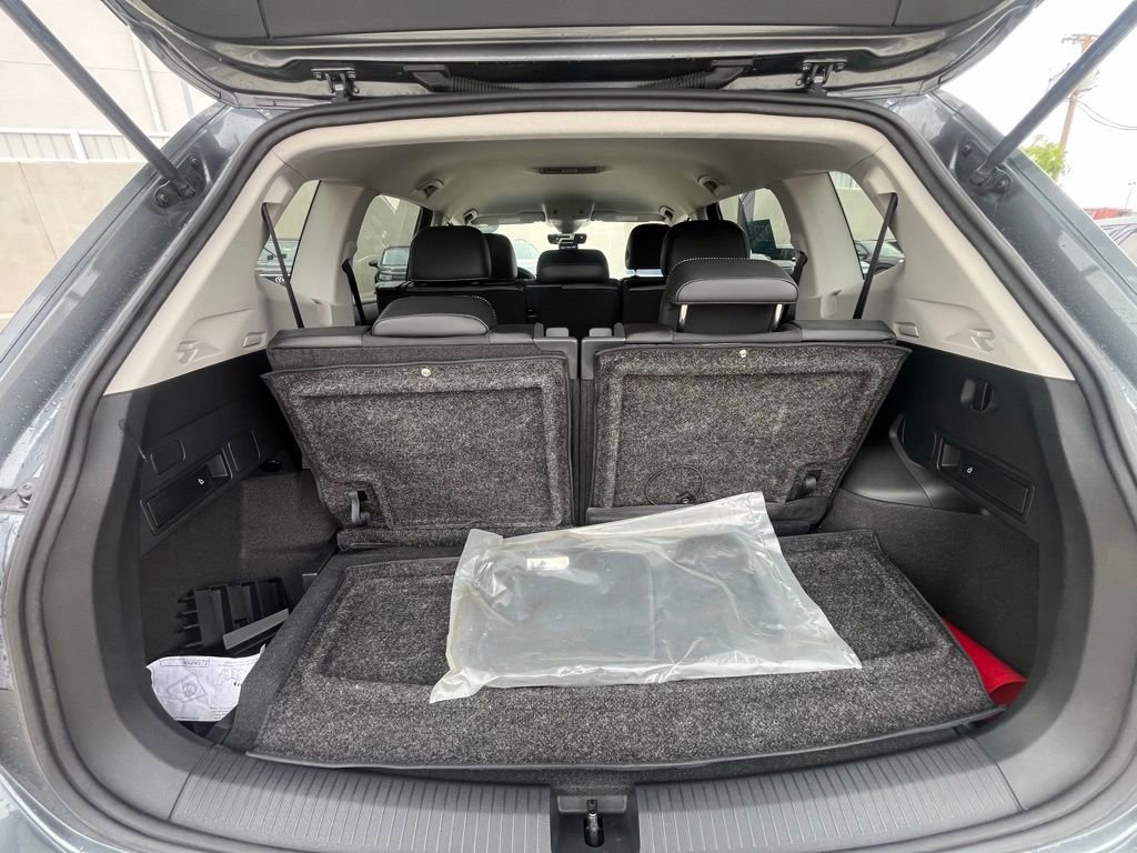 Certified 2023 Volkswagen Tiguan SE FWD image 6
