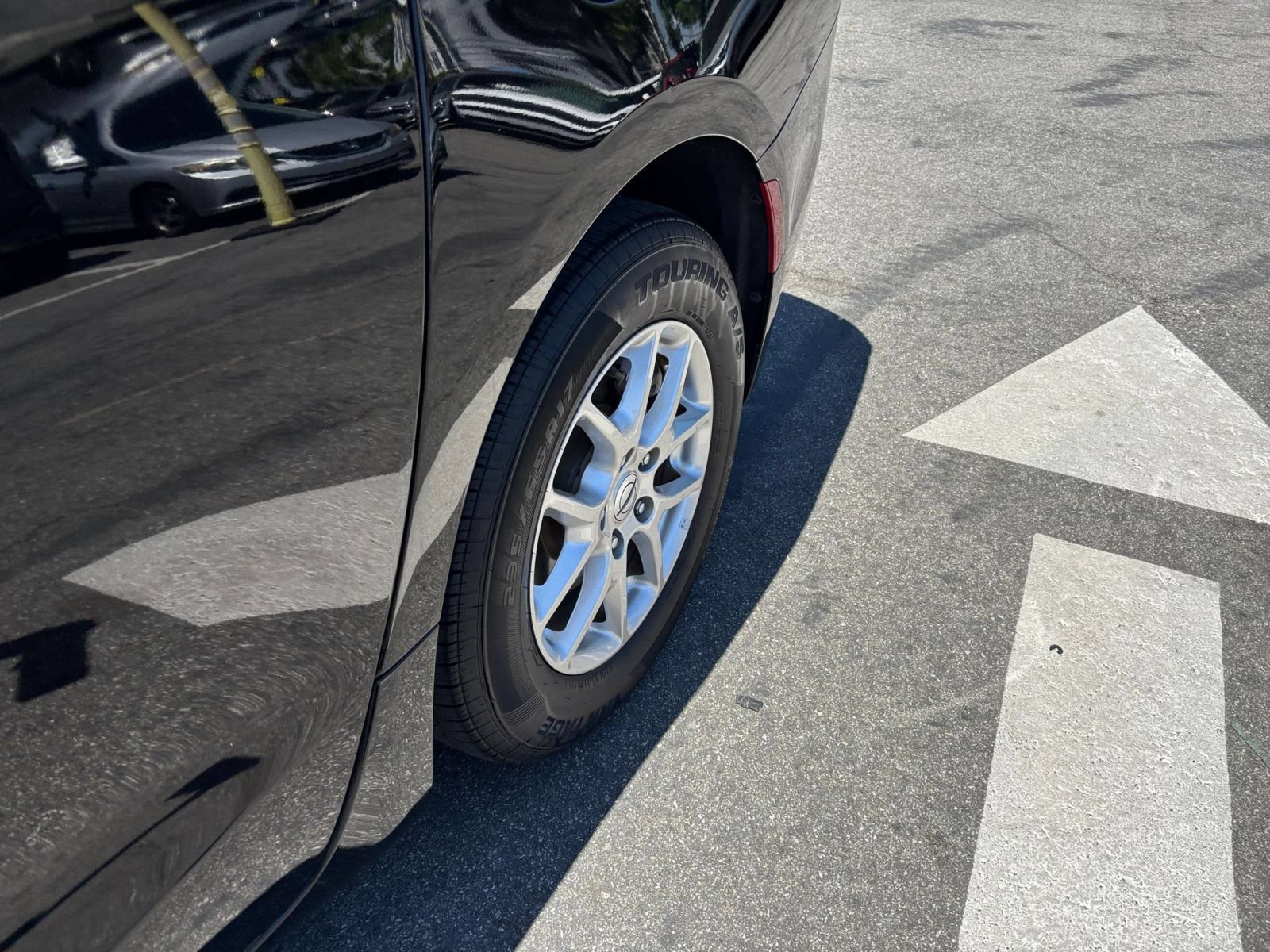 Used 2024 Chrysler Pacifica Touring-L FWD image 31
