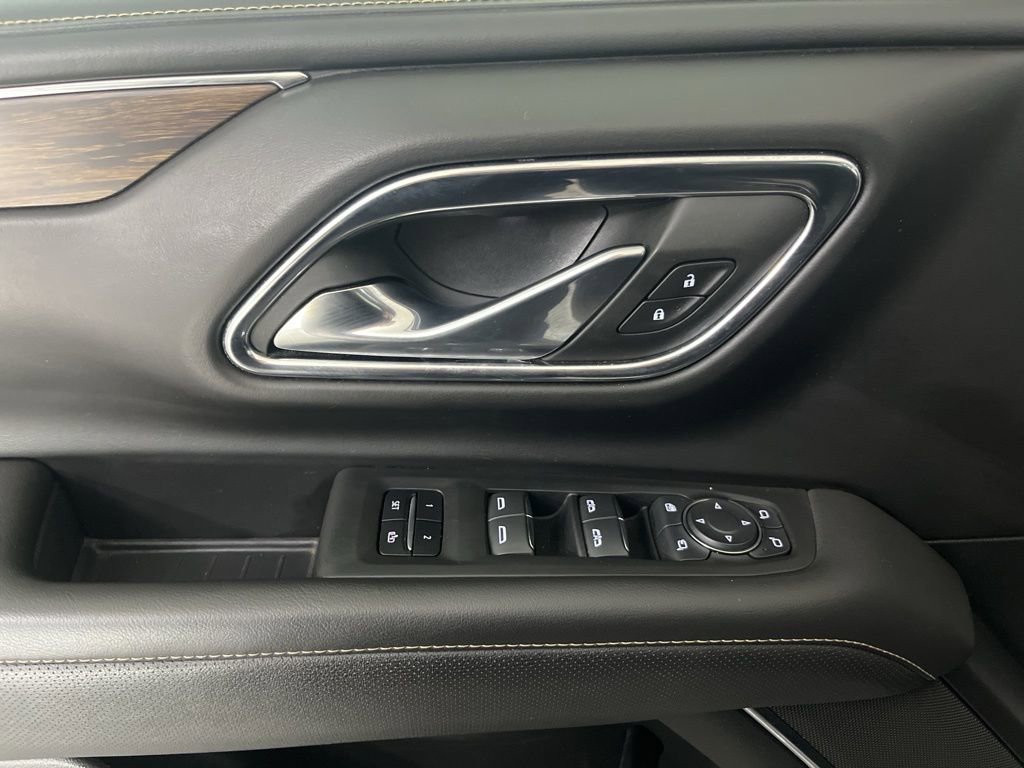 Used 2023 Chevrolet Suburban Premier image 54