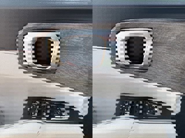 Used 2022 Kia Sorento EX image 12