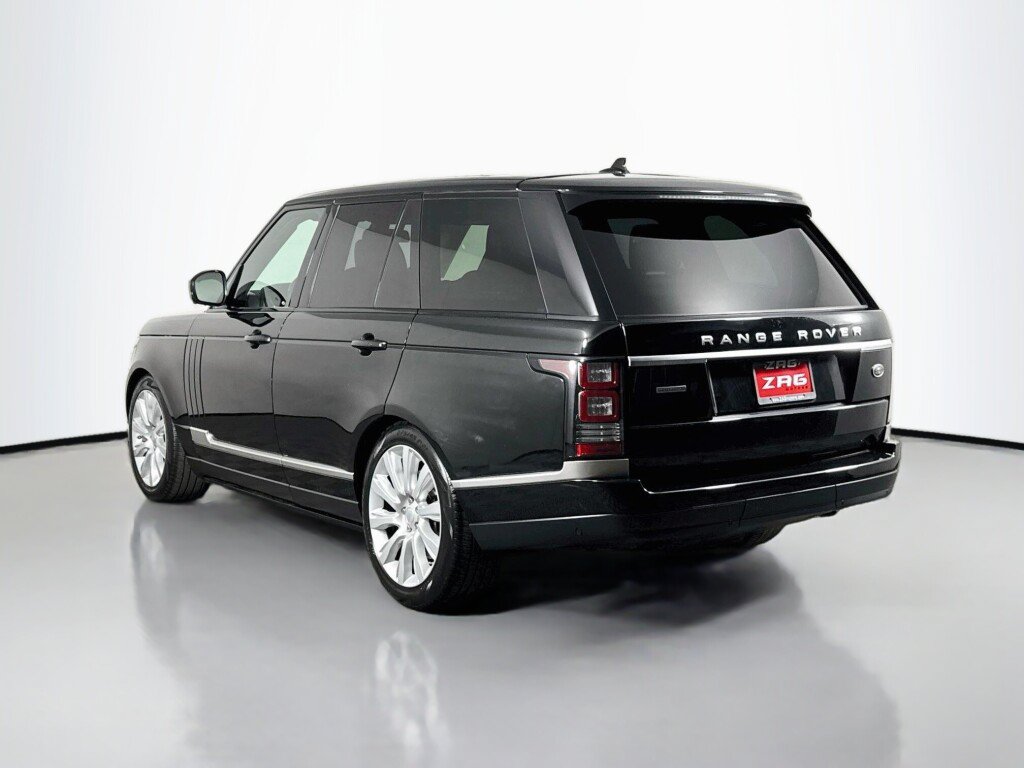 Used 2015 Land Rover Range Rover Supercharged AWD/4WD image 3