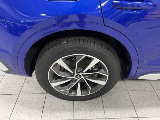 Certified 2023 Audi Q5 2.0T Premium w/ Convenience Package AWD/4WD image 12