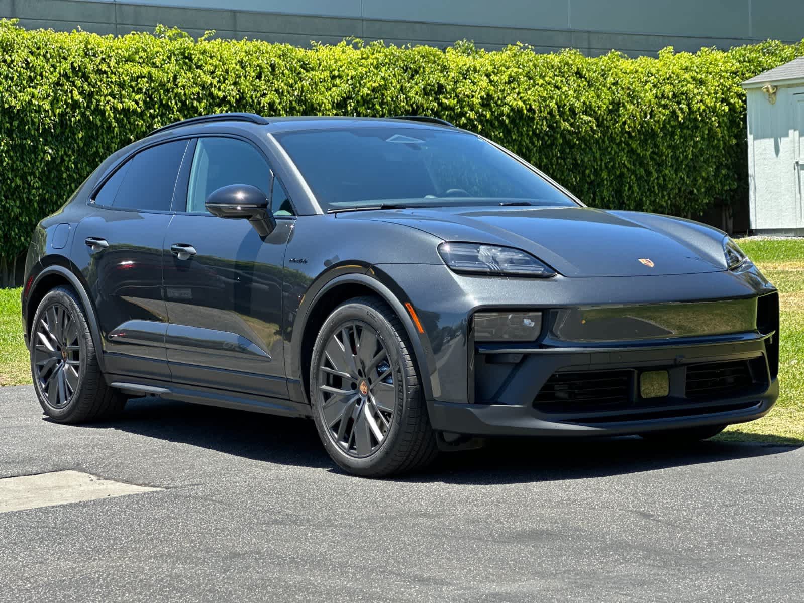 New 2026 Porsche Macan GTS Electric AWD/4WD image 10