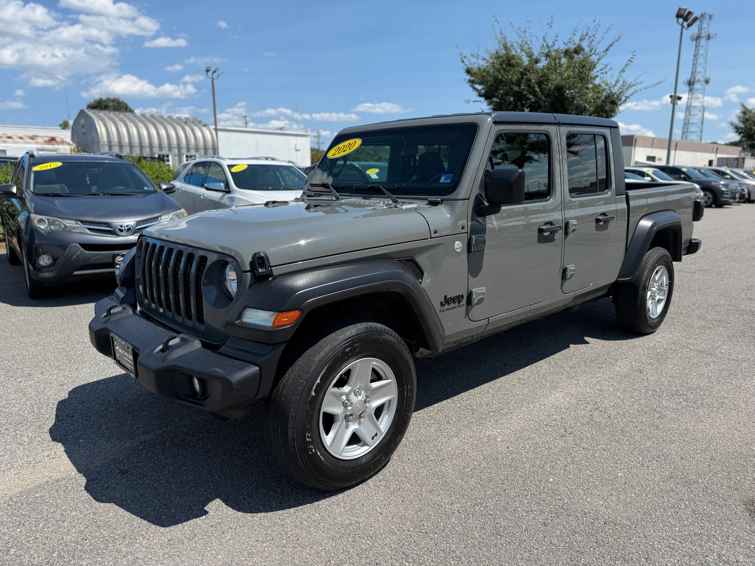 Used 2020 Jeep Gladiator Sport w/ Quick Order Package 24S AWD/4WD image 4