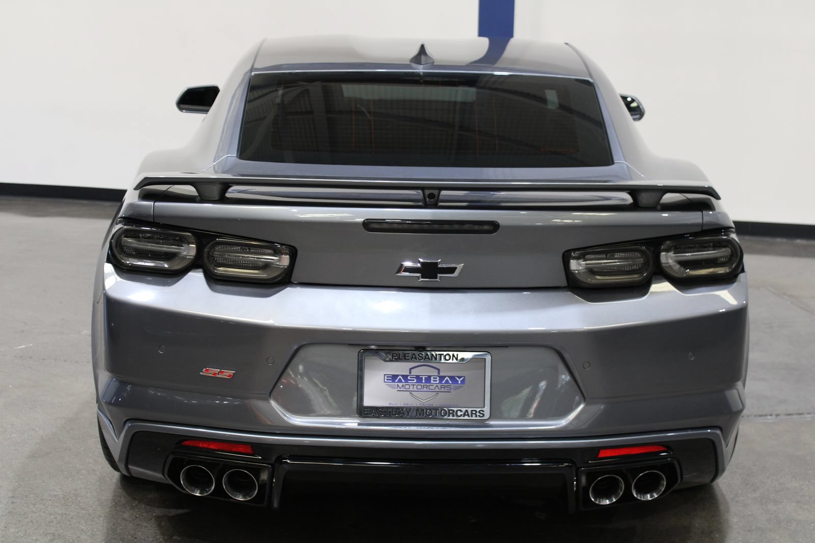 Used 2019 Chevrolet Camaro SS w/ LPO, Ground Effects Package RWD image 11