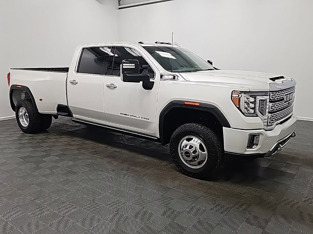 Certified 2023 GMC Sierra 3500 Denali w/ Denali Ultimate Package image 2