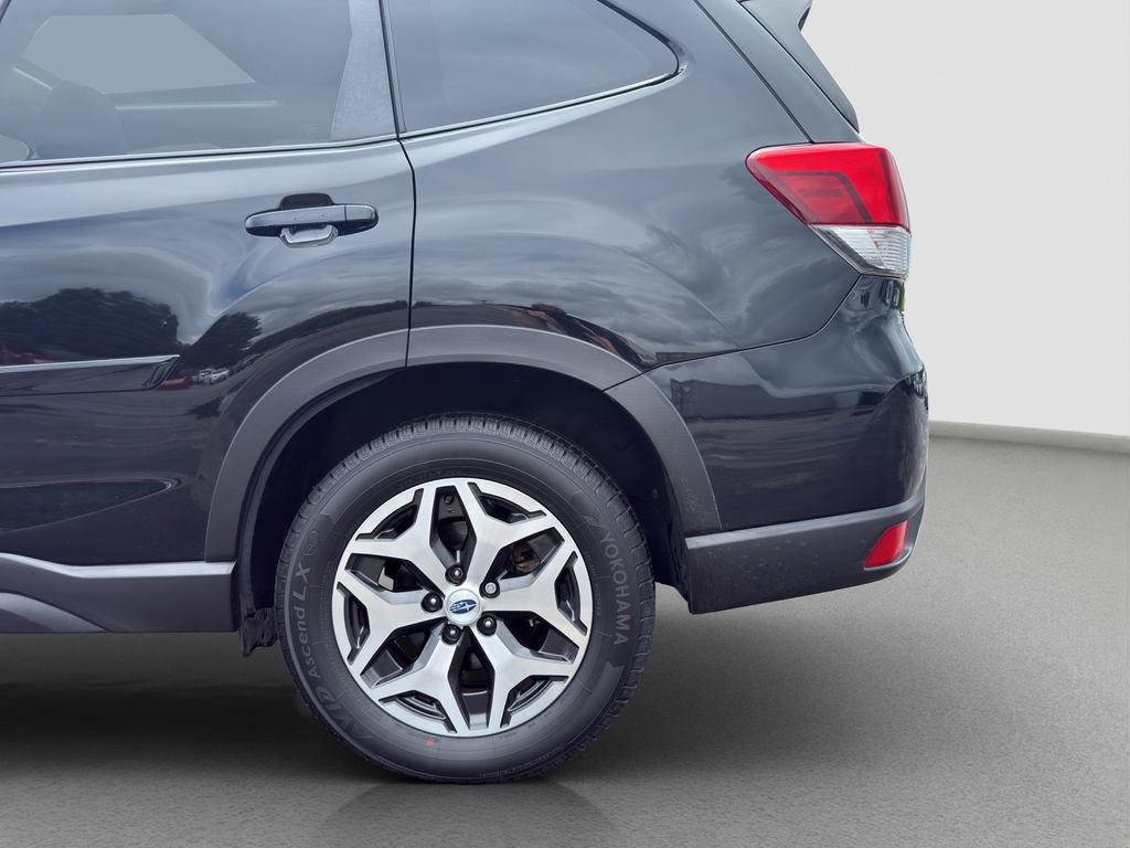 Used 2020 Subaru Forester Premium AWD/4WD image 22