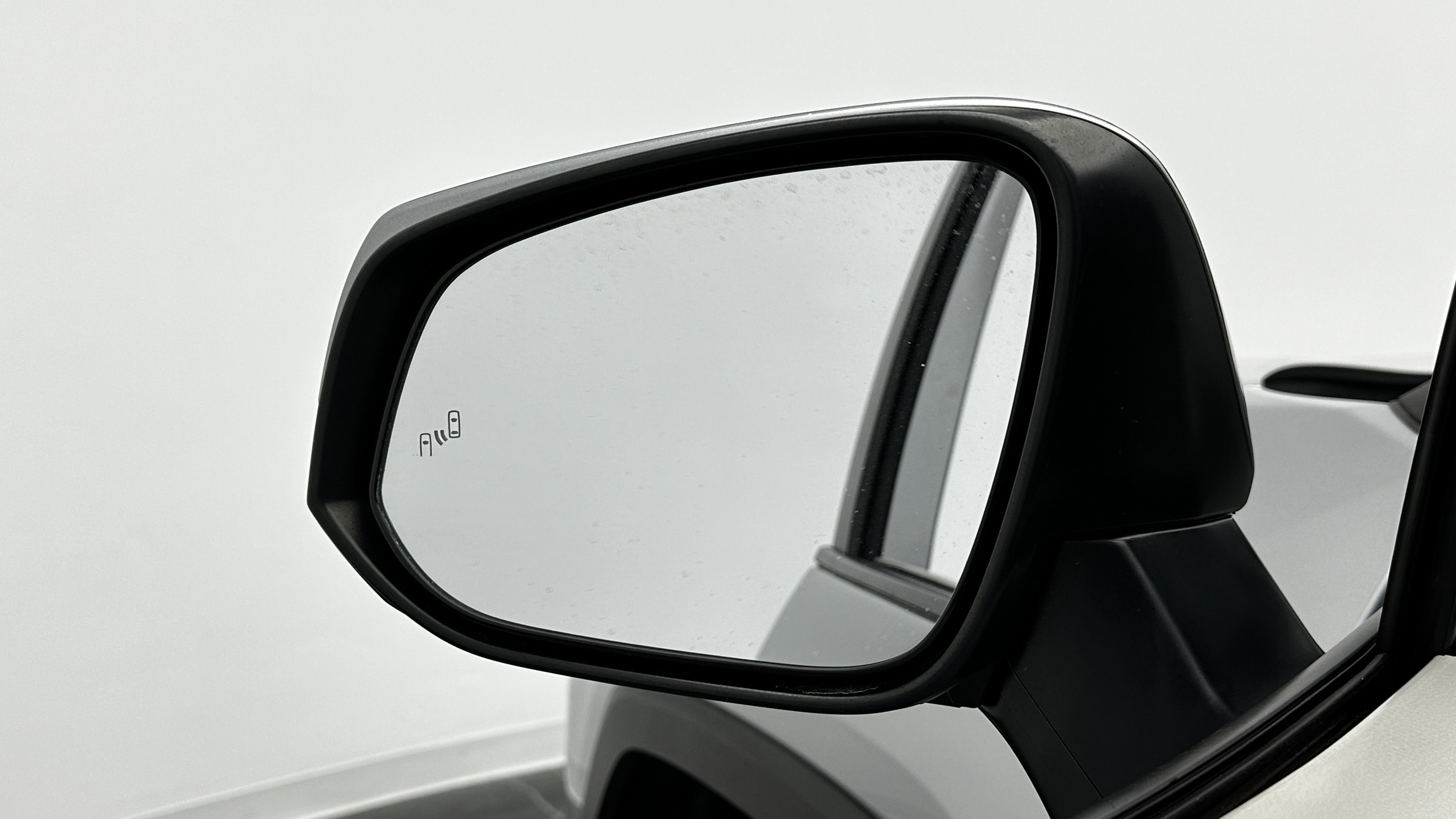 Used 2021 Toyota RAV4 XLE image 12