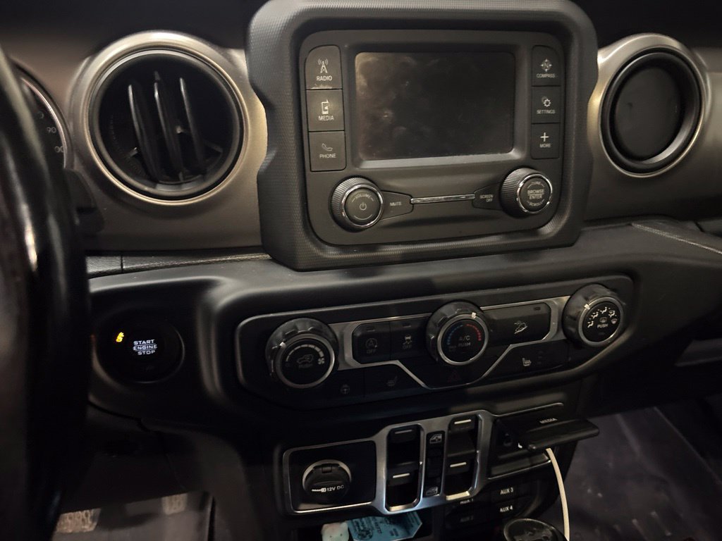 Used 2019 Jeep Wrangler Unlimited Sport S AWD/4WD image 16
