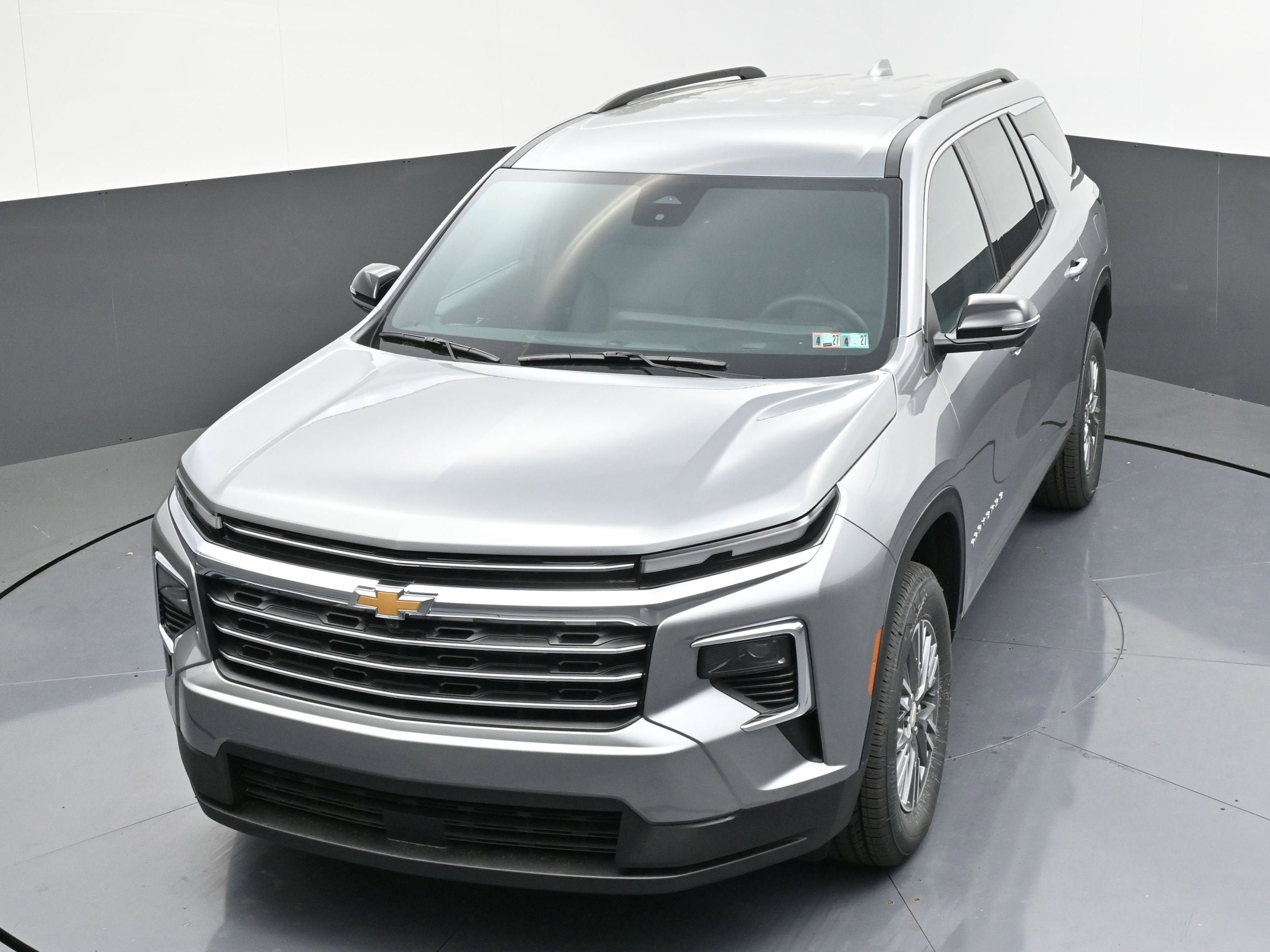 New 2026 Chevrolet Traverse LT w/ Driver Confidence Package AWD/4WD image 44