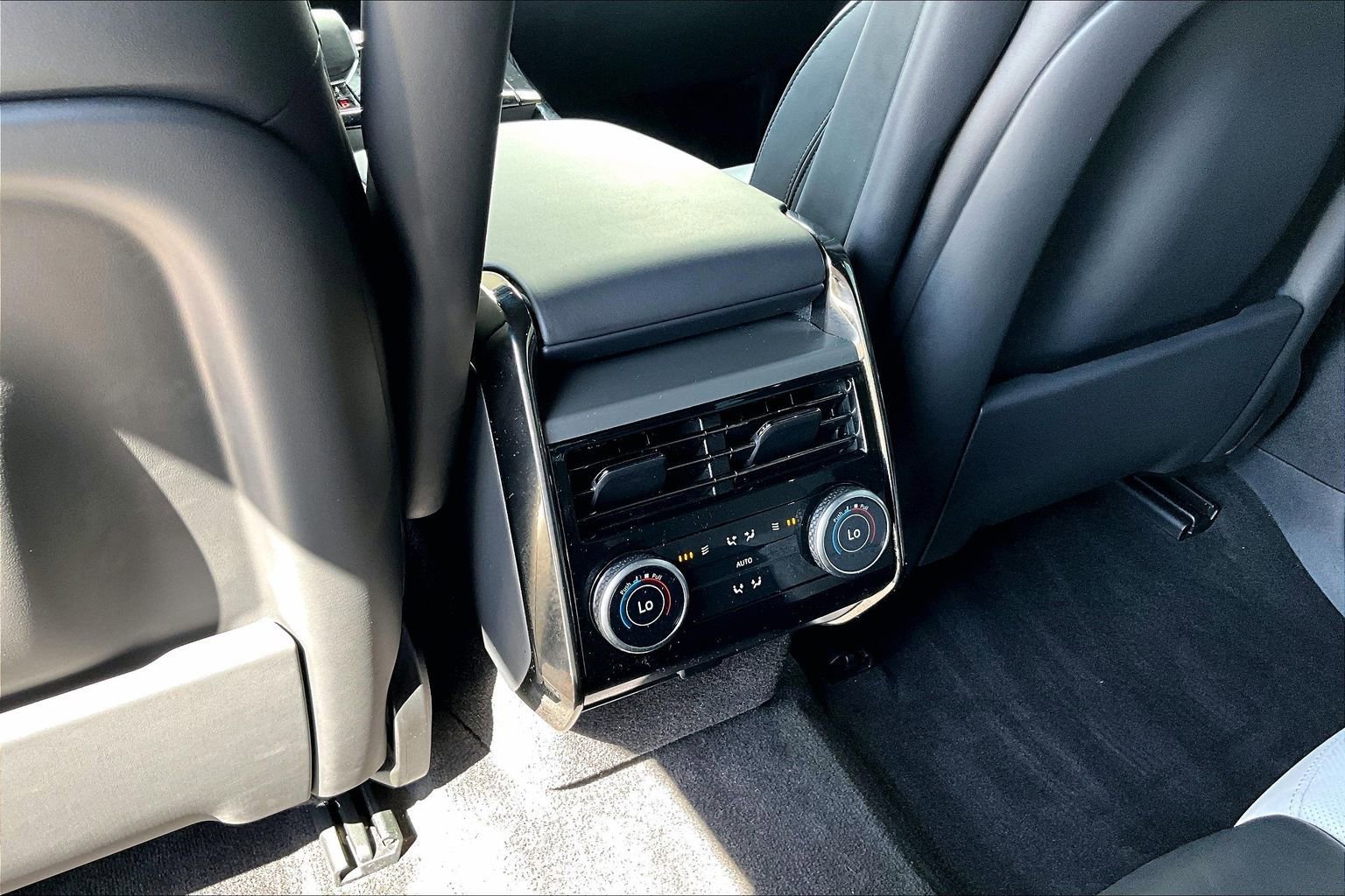 Certified 2025 Land Rover Range Rover Sport Dynamic SE image 34