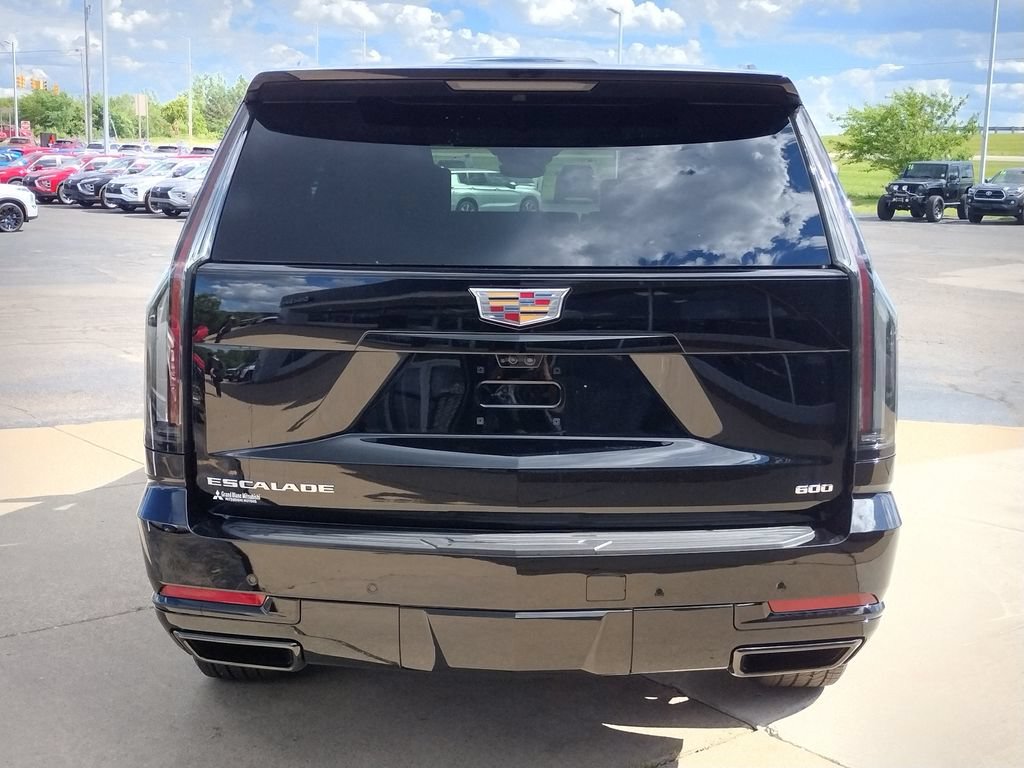 Used 2026 Cadillac Escalade Platinum Sport AWD/4WD image 25