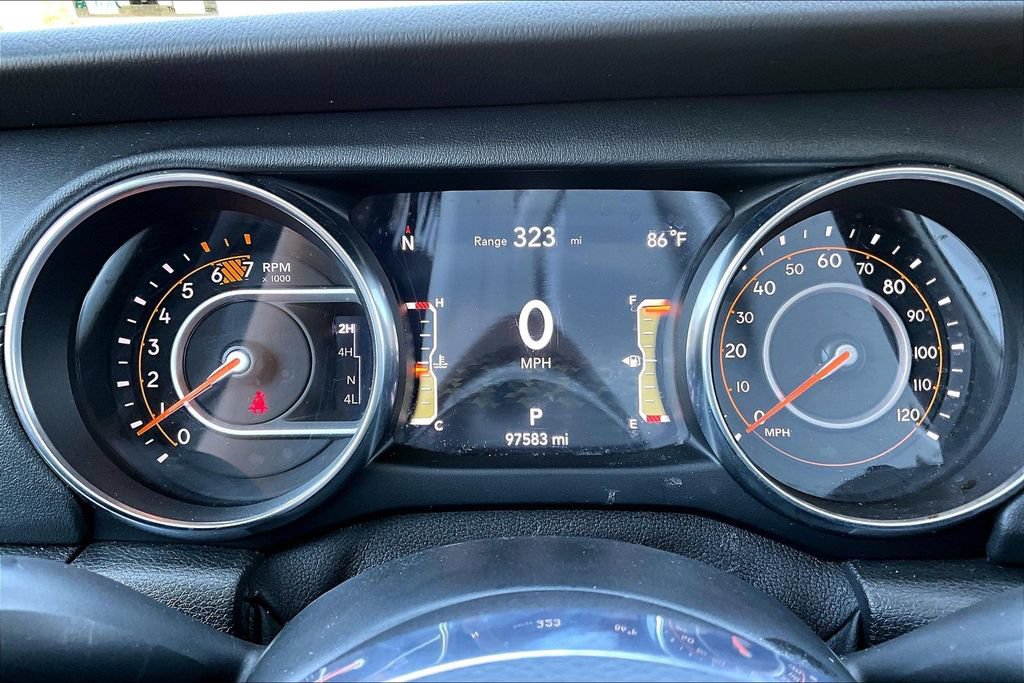 Certified 2019 Jeep Wrangler Unlimited Sahara AWD/4WD image 8