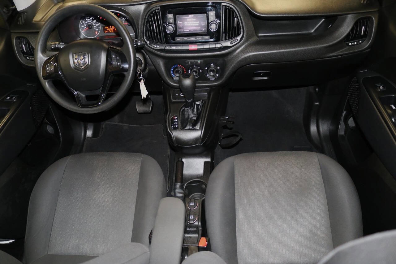 Used 2022 RAM ProMaster City Wagon w/ Lights & Wheels Group image 16