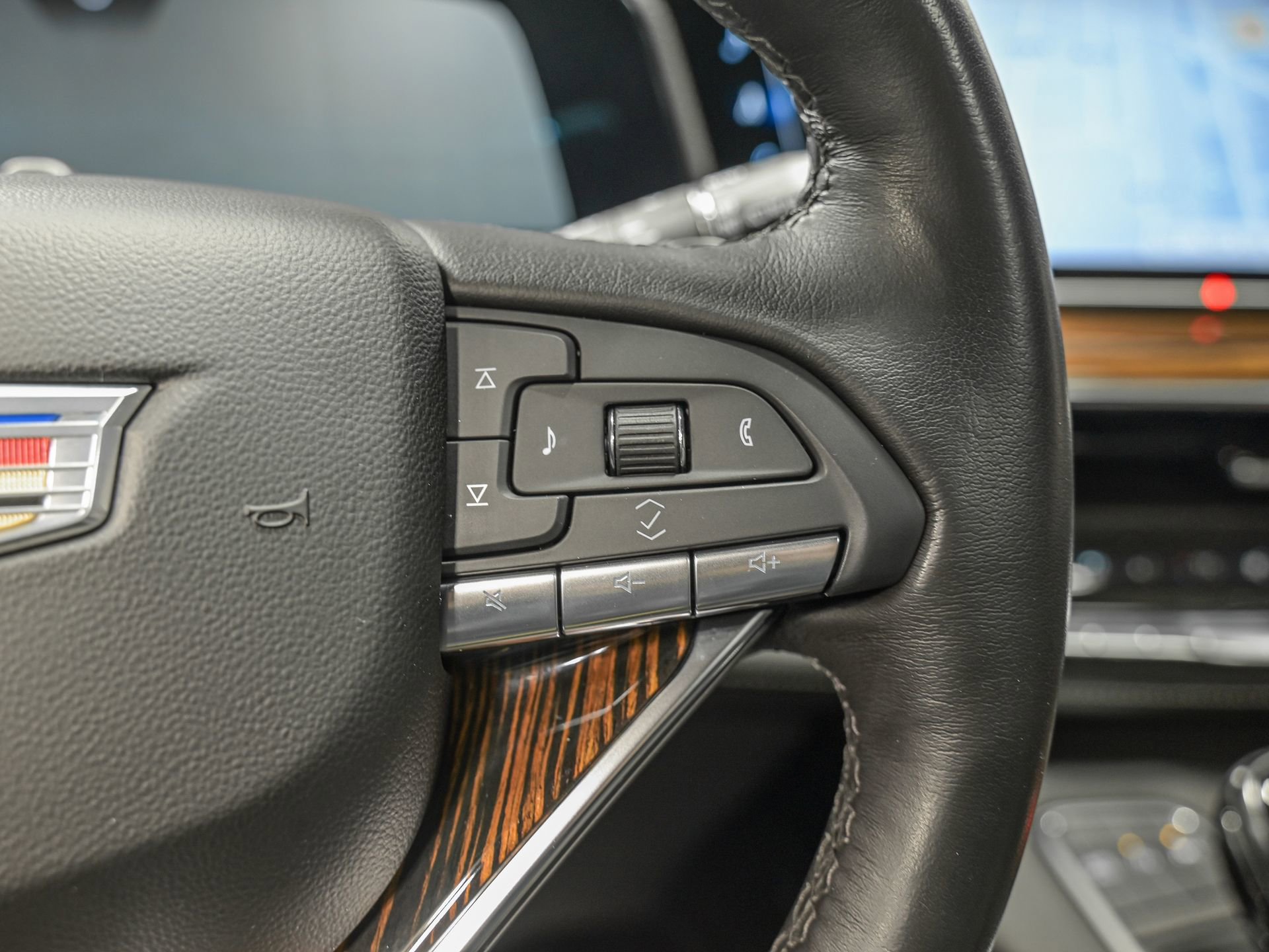 Used 2023 Cadillac Escalade Premium Luxury w/ LPO, Floor Liner Package image 20