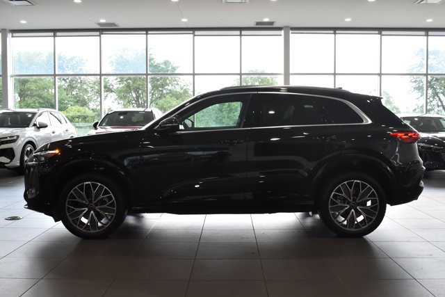 Used 2025 Audi Q5 Premium Plus w/ Premium Plus image 8